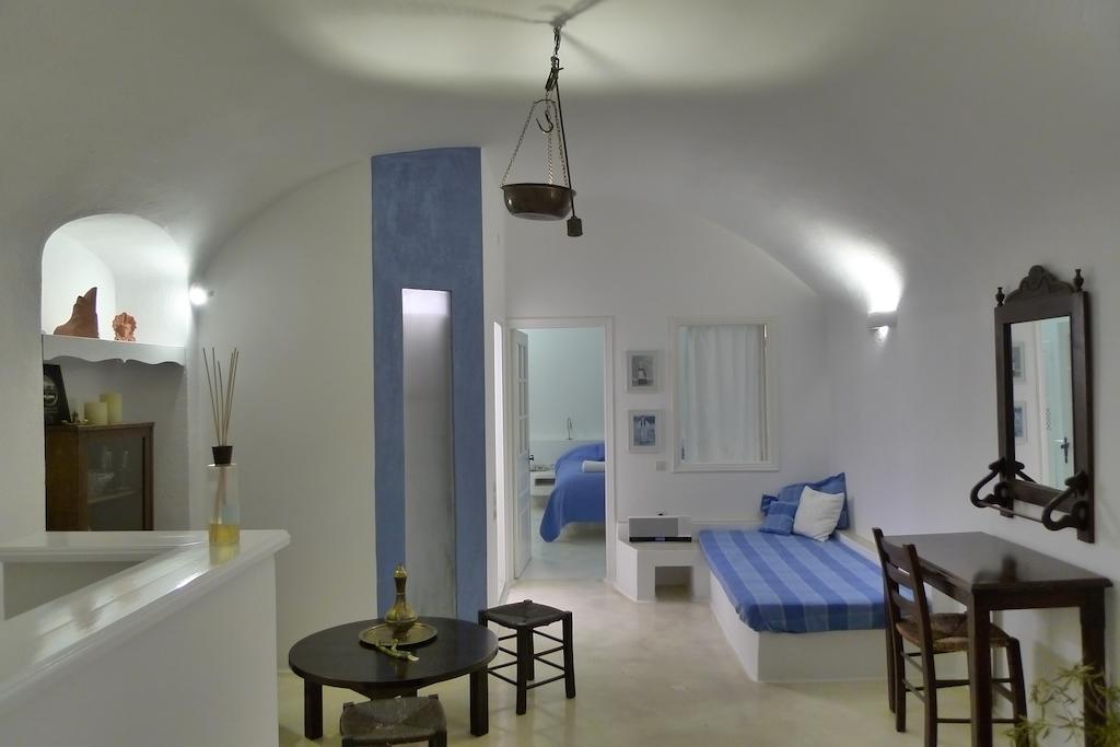 Altana Heritage Suites Imerovigli  Quarto foto